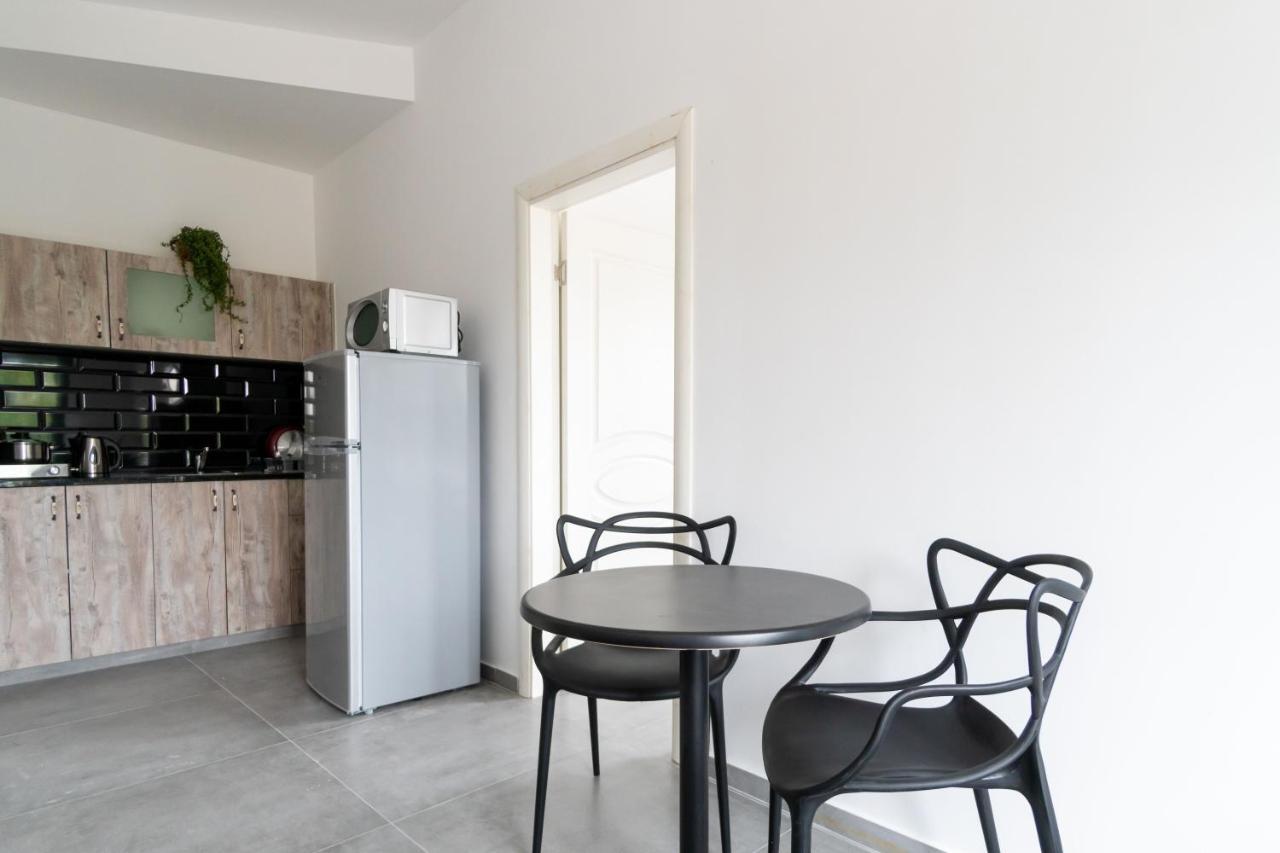 Nahal Oz 33 Aparthotel Bat Yam Exterior photo
